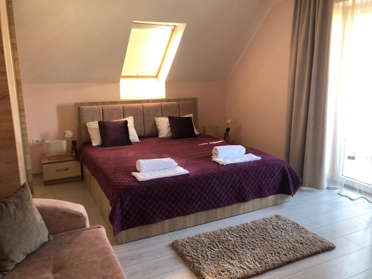 Alenso Guesthouse Хевиз Экстерьер фото