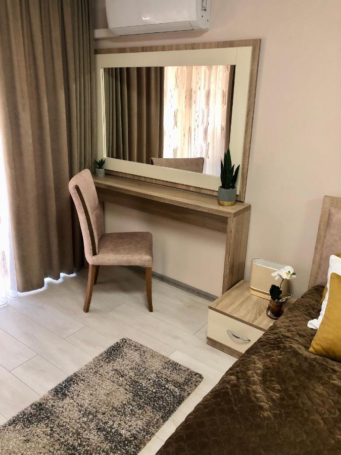 Alenso Guesthouse Хевиз Экстерьер фото