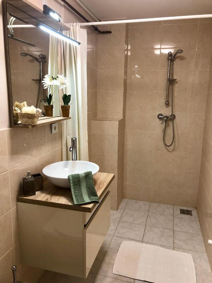 Alenso Guesthouse Хевиз Экстерьер фото