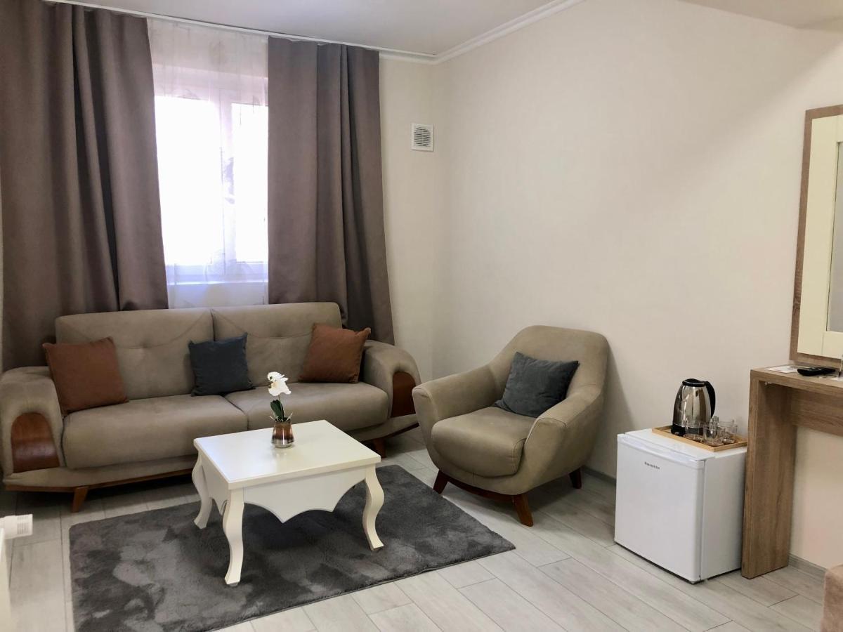 Alenso Guesthouse Хевиз Экстерьер фото