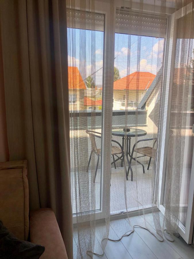Alenso Guesthouse Хевиз Экстерьер фото