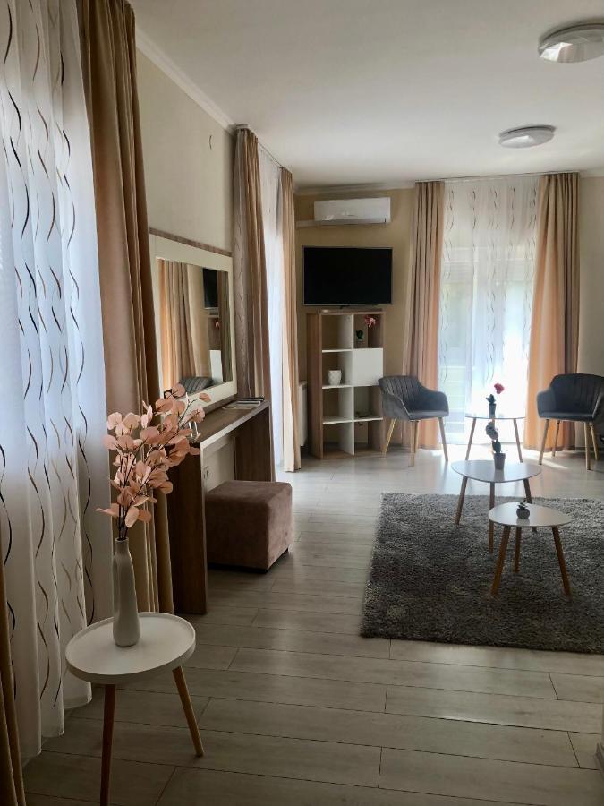 Alenso Guesthouse Хевиз Экстерьер фото