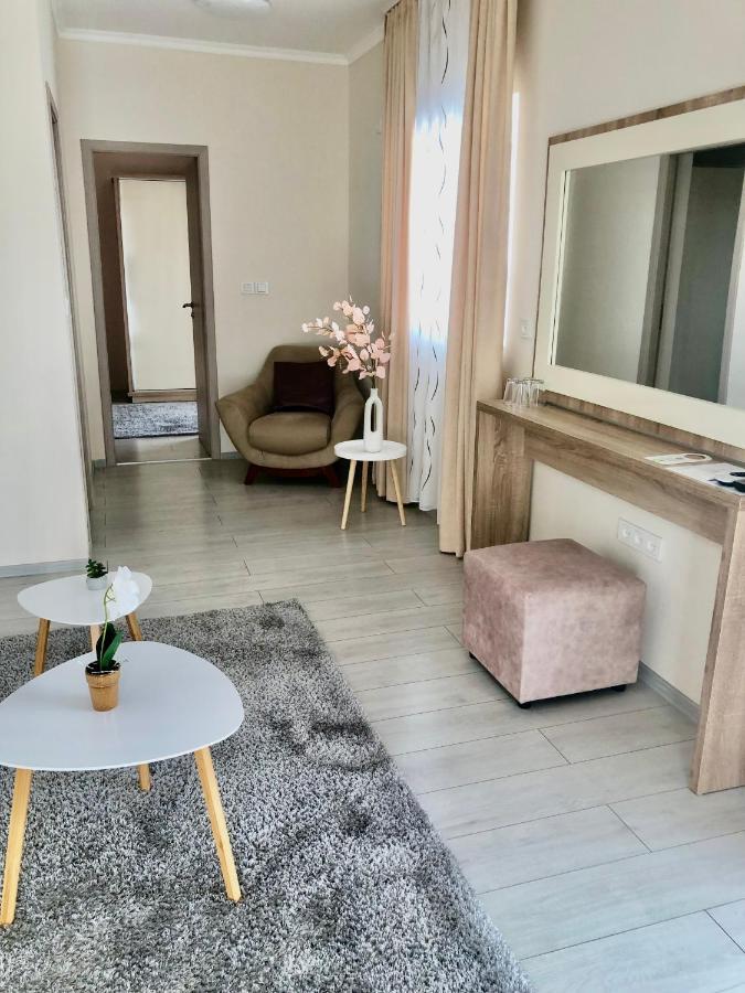 Alenso Guesthouse Хевиз Экстерьер фото