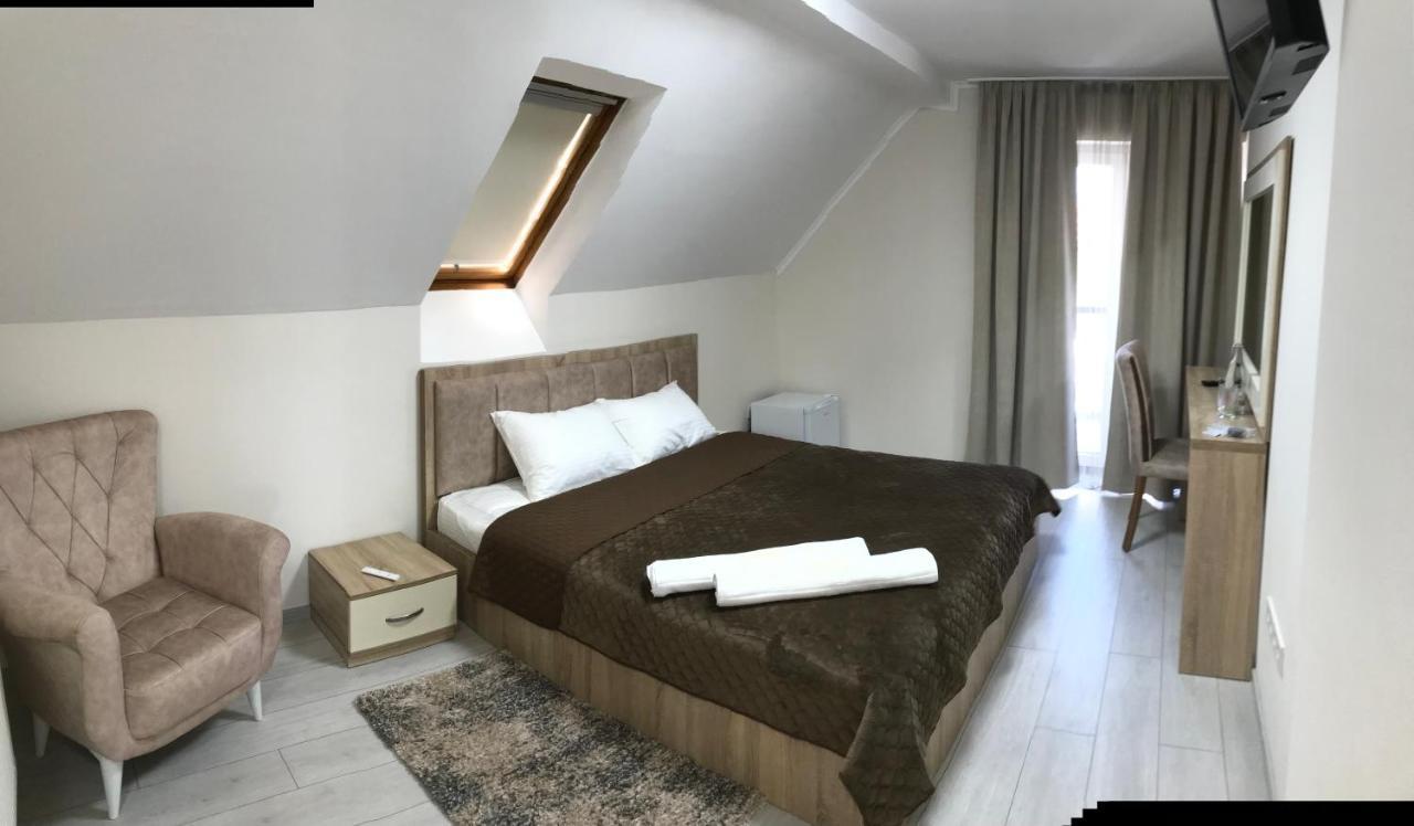 Alenso Guesthouse Хевиз Экстерьер фото