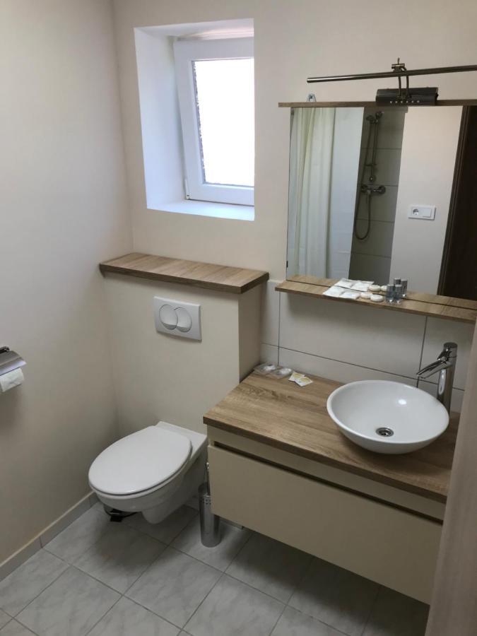 Alenso Guesthouse Хевиз Экстерьер фото